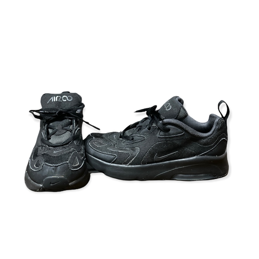 Nike air200 boys shoes.